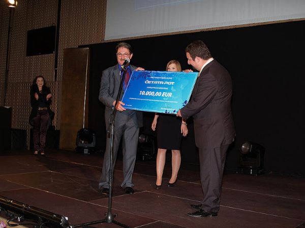 Novice - Slavnostna akademija ob 20-letnici podjetja ČETRTA POT